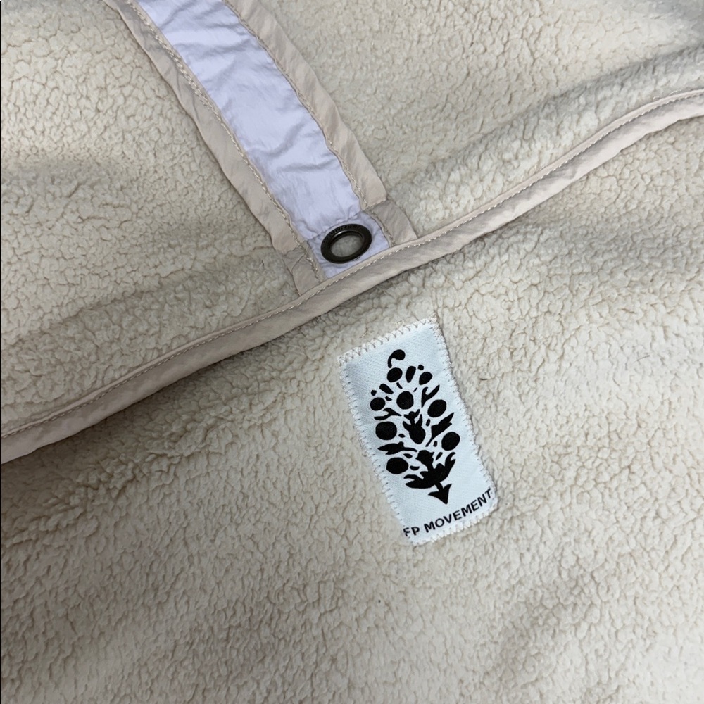 Free People movement Mountain High hoodie lilac beige fleece small - Picture 5 of 5